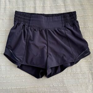 Lululemon Hotty Hot High Rise 2.5" Lined Shorts - Black